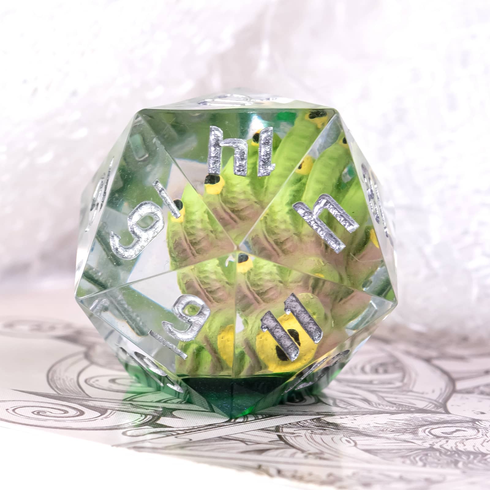 XL D20 Beholder - green