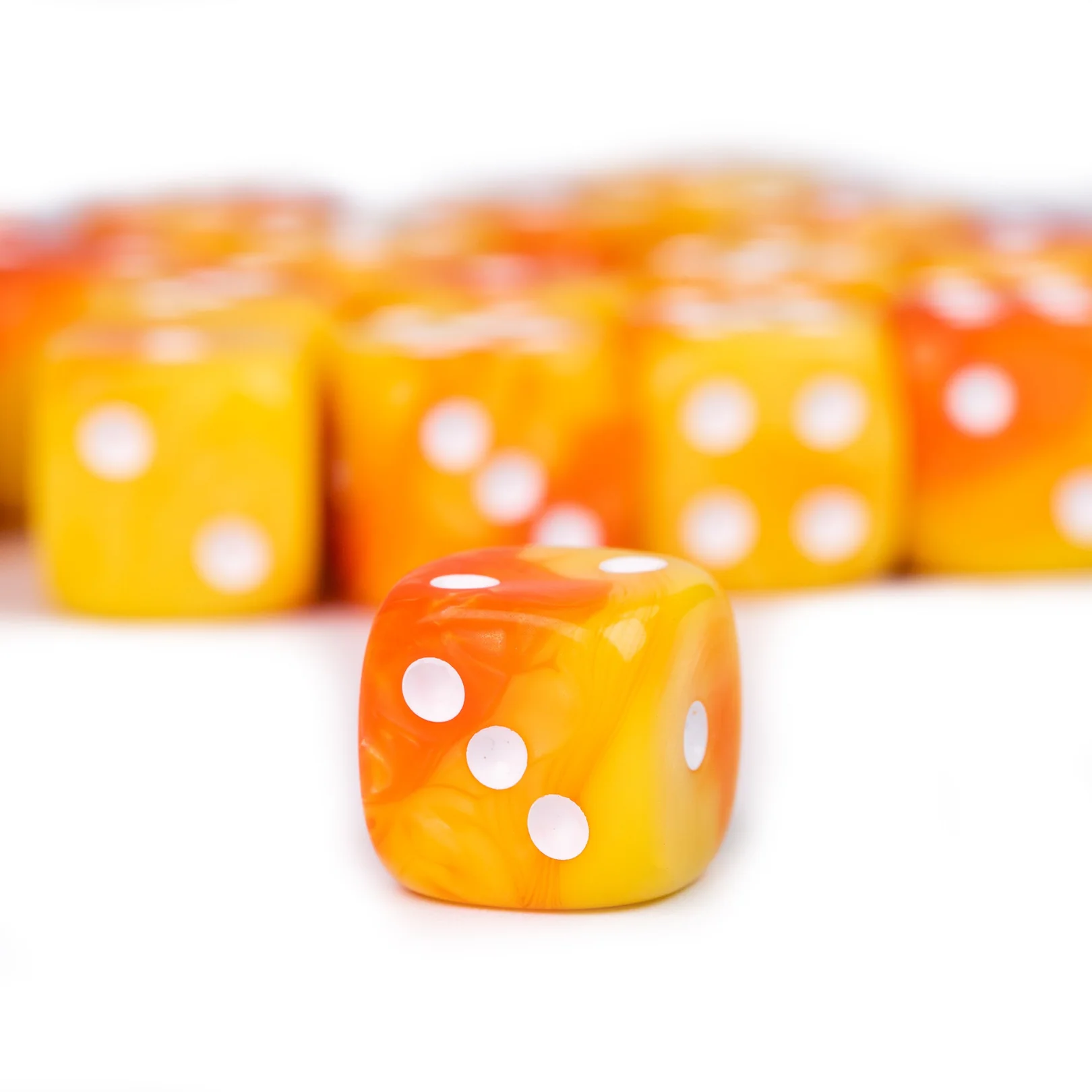 Mini D6, orange & yellow